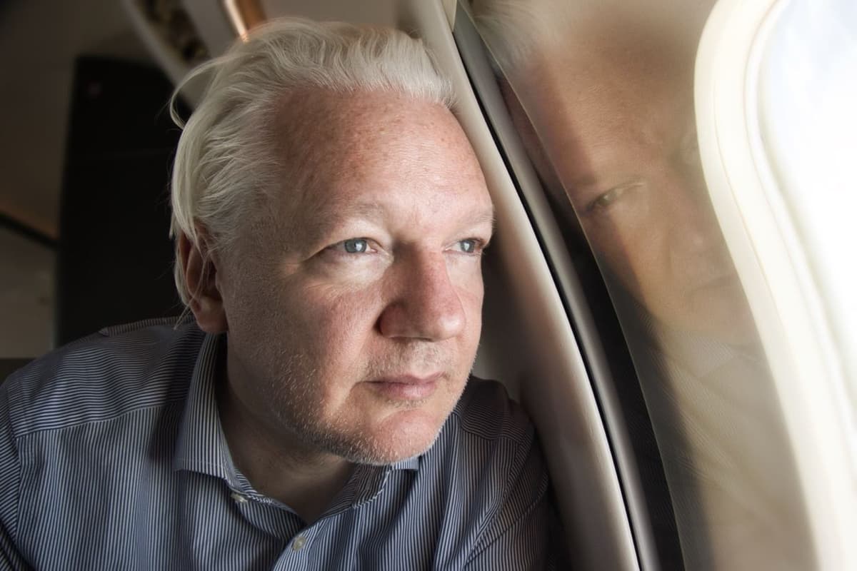 Assange finalmente livre