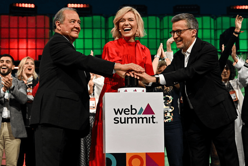 Web Summit: AICEP ‘estoira’ 421.675 euros em alugueres de minivans
