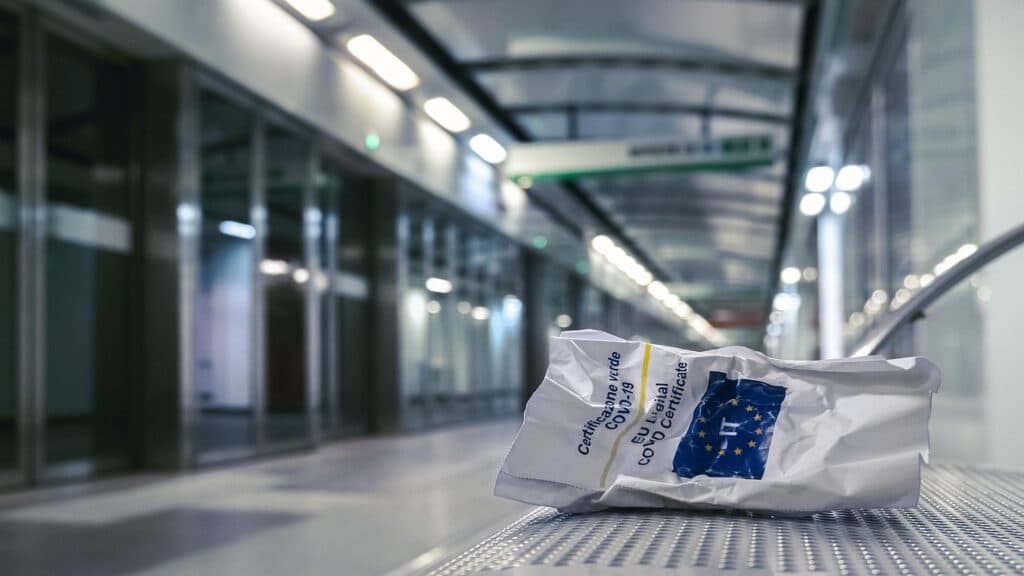 metro, covid pass, europe, subway, covid certificate, coronavirus, covid-19, pandemic, covid certificate, covid certificate, covid certificate, covid certificate, covid certificate